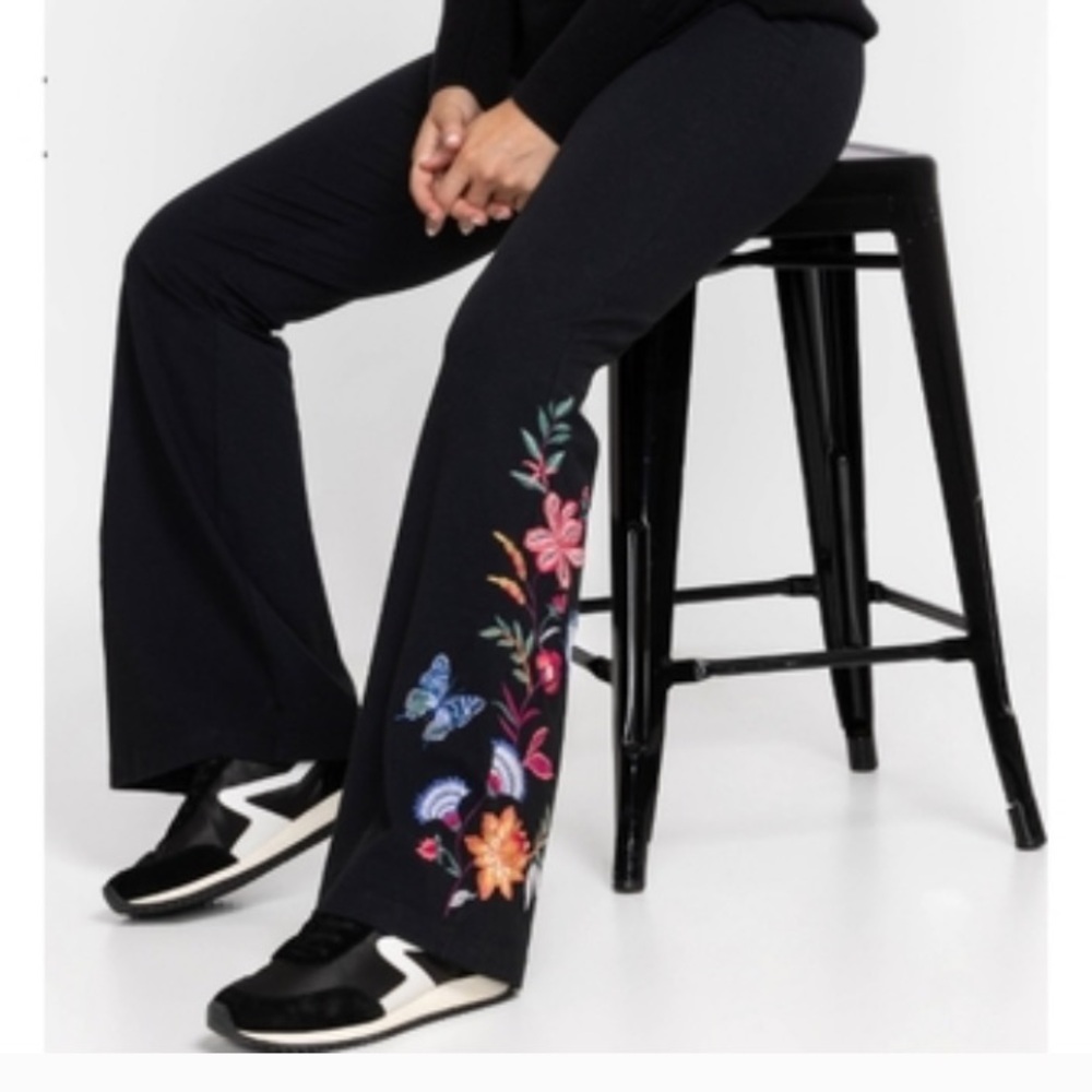 Johnny Was Sandra High Waist Flare Legging Embroidered Floral Black Boho-XXL